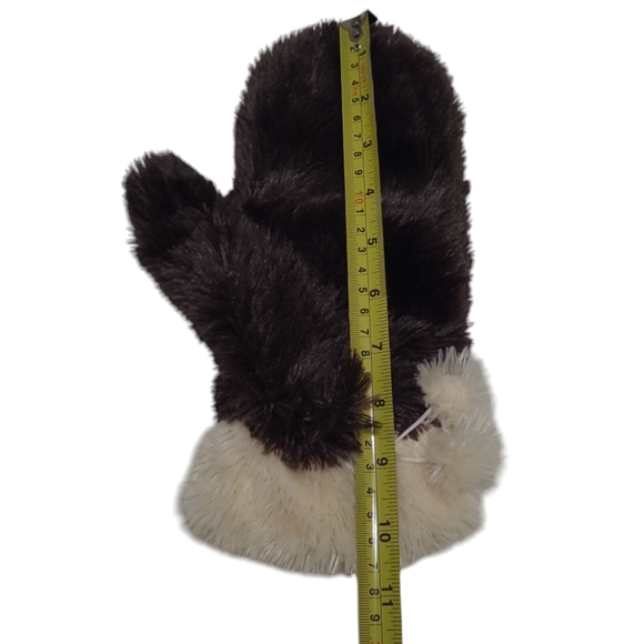 Bear Paws Mittens - Picture 5 of 7